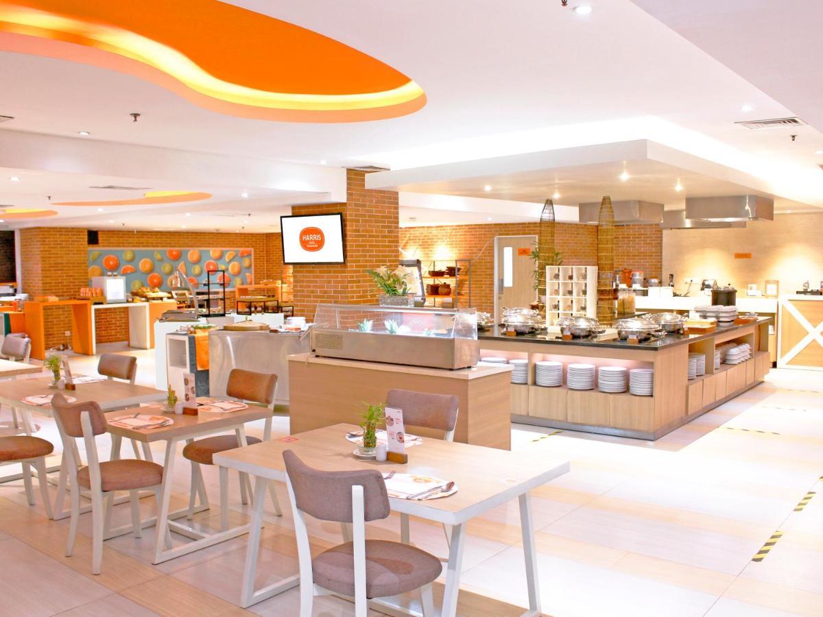 Harris Hotel Samarinda Exterior foto