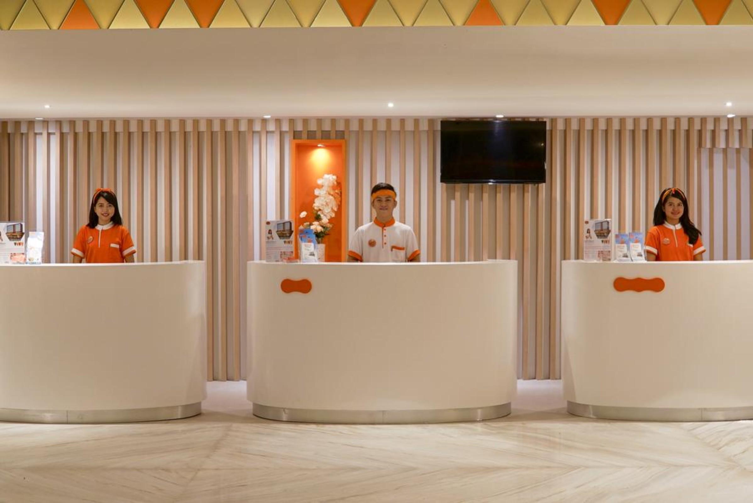 Harris Hotel Samarinda Exterior foto